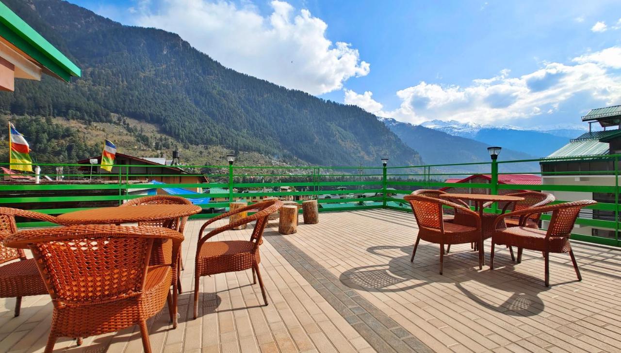 Hotel New Vistas Manāli Exterior foto